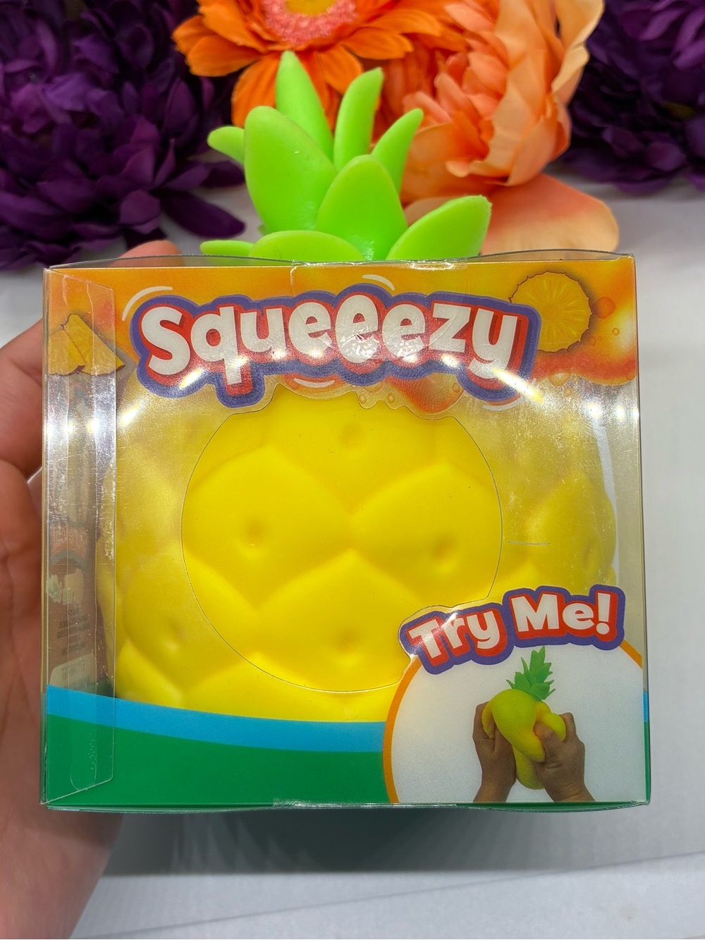 PINEAPPLE SQUEEZY SUNNY DAYS NEW